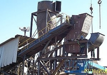 Recycling plant elevator
